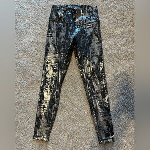 Lululemon silver foil wunder train legging
